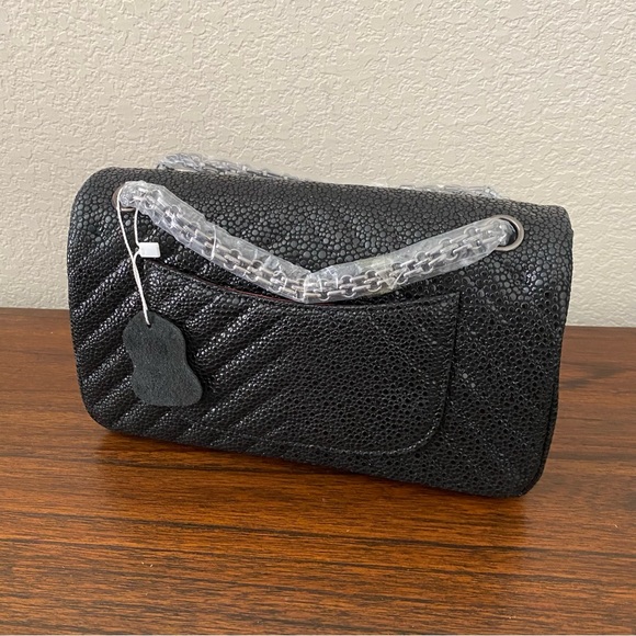 Black Leather Caviar Quilted Chevron Medium Flap Bag Chain Crossbody Shoulder C5 - Picture 8 of 13
